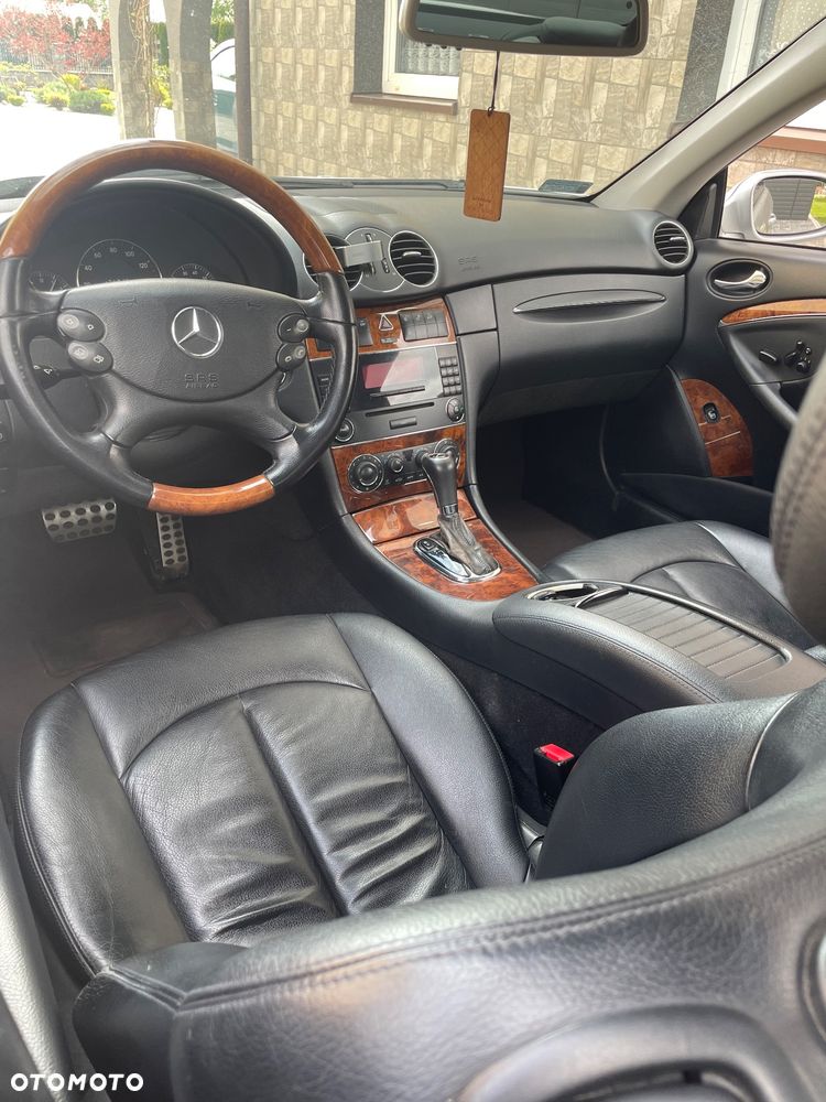 Mercedes-Benz CLK 350 7G-TRONIC Avantgarde - 13
