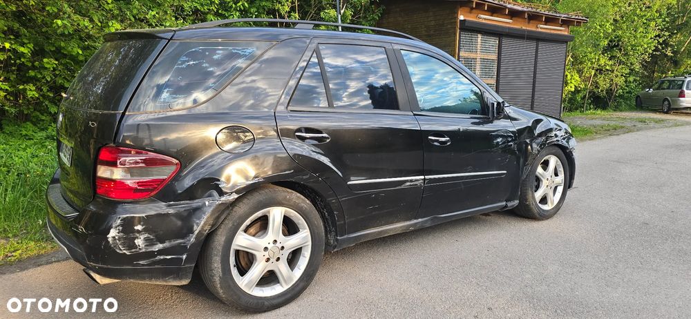 Mercedes-Benz ML - 4