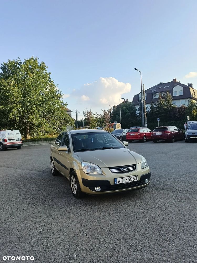 Kia Rio 1.4 Comfort - 2