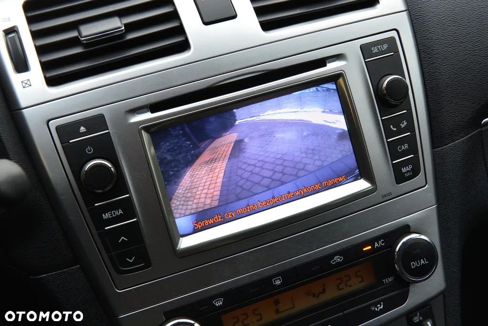 Toyota Avensis Touring Sports 1.8 Business Edition - 10