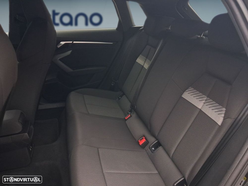 Audi A3 Sportback 30 TFSI Advanced S tronic - 5