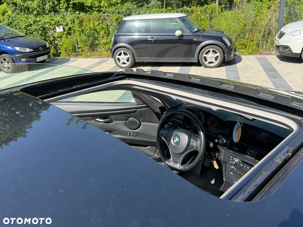 BMW Seria 3 320d - 14