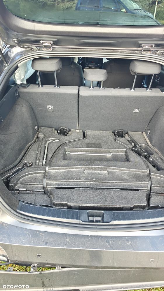 Toyota Prius - 17