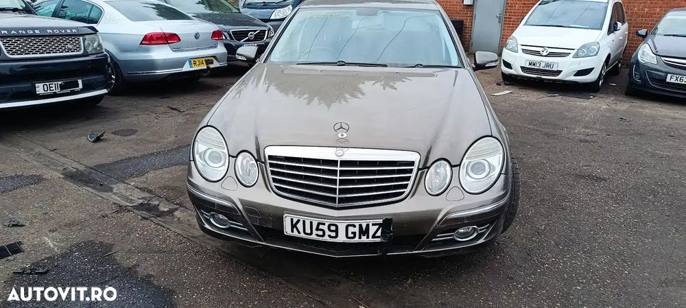 Dezmembrari / Dezmembrez E320 (W211) 45690 cutie viteze automată cod culoare 963 (MANUFAKTUR gri indium - vopsea metalizată) - 2