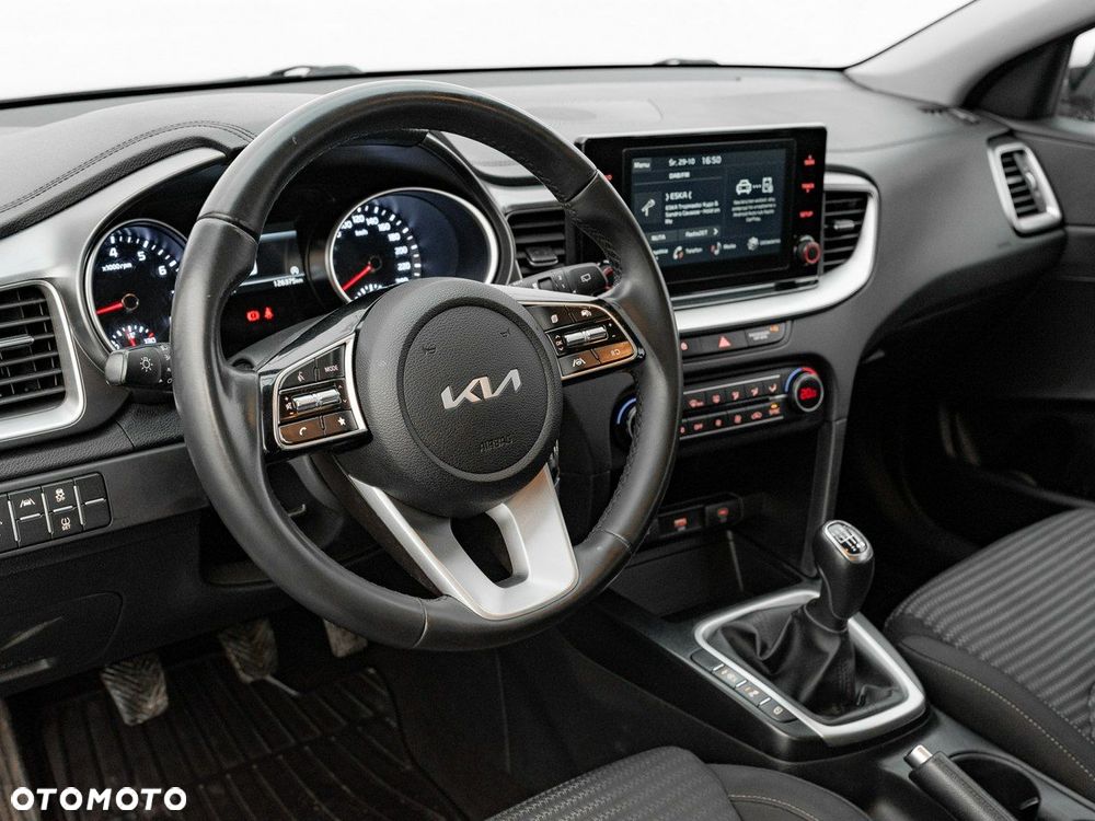 Kia Ceed 1.5 T-GDI M - 7