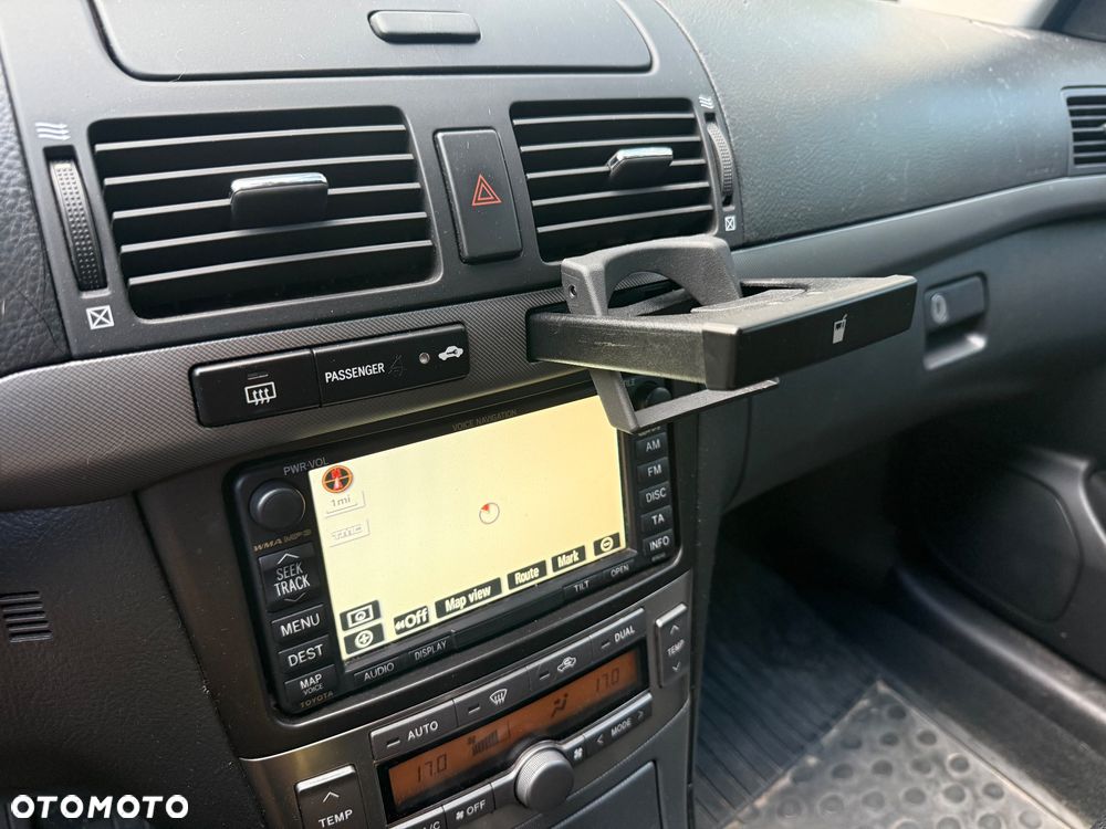 Toyota Avensis 2.0 VVT-i Sol plus - 10