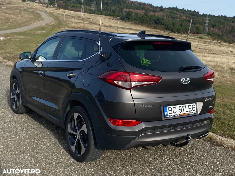 Hyundai Tucson 2.0 CRDI 4WD Automatik Style - 6