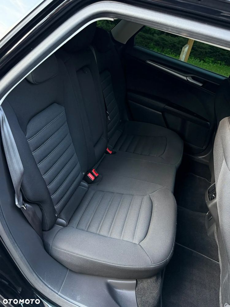 Ford Mondeo - 21