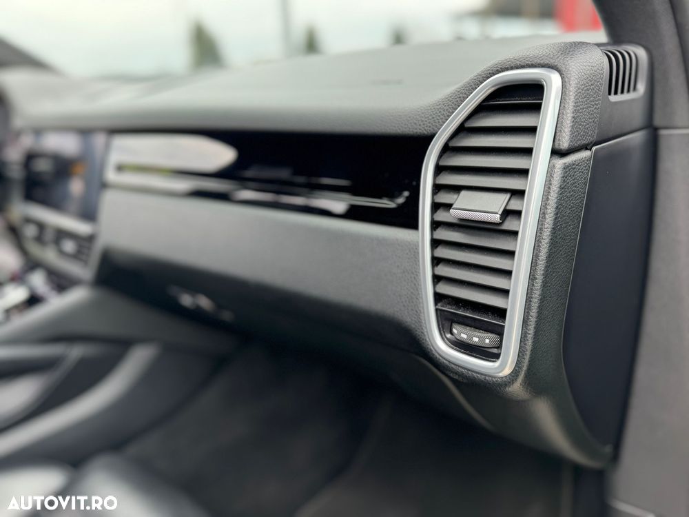 Porsche Cayenne Standard - 6