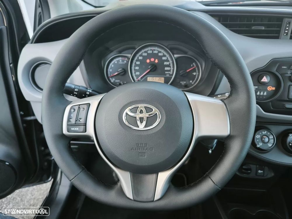 Toyota Yaris 1.4 D-4D ACtive+AC - 36