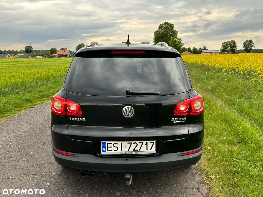 Volkswagen Tiguan - 12