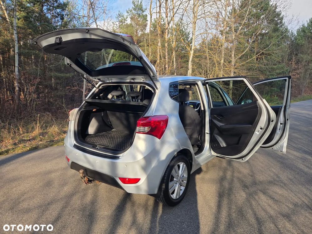 Hyundai ix20 1.4 blue Comfort - 12