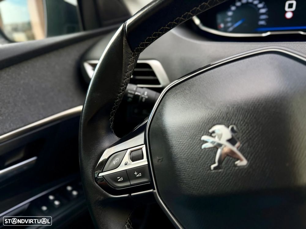 Peugeot 3008 1.5 BlueHDi Allure - 18