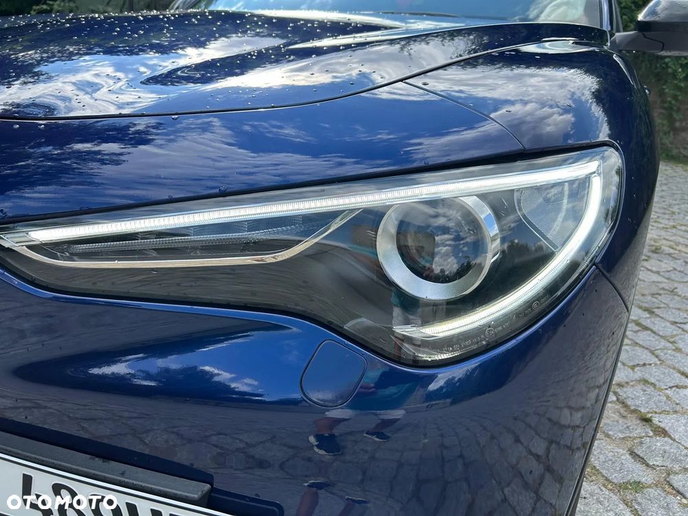 Alfa Romeo Stelvio 2.2 Diesel 16V AT8 Q4 Business - 9