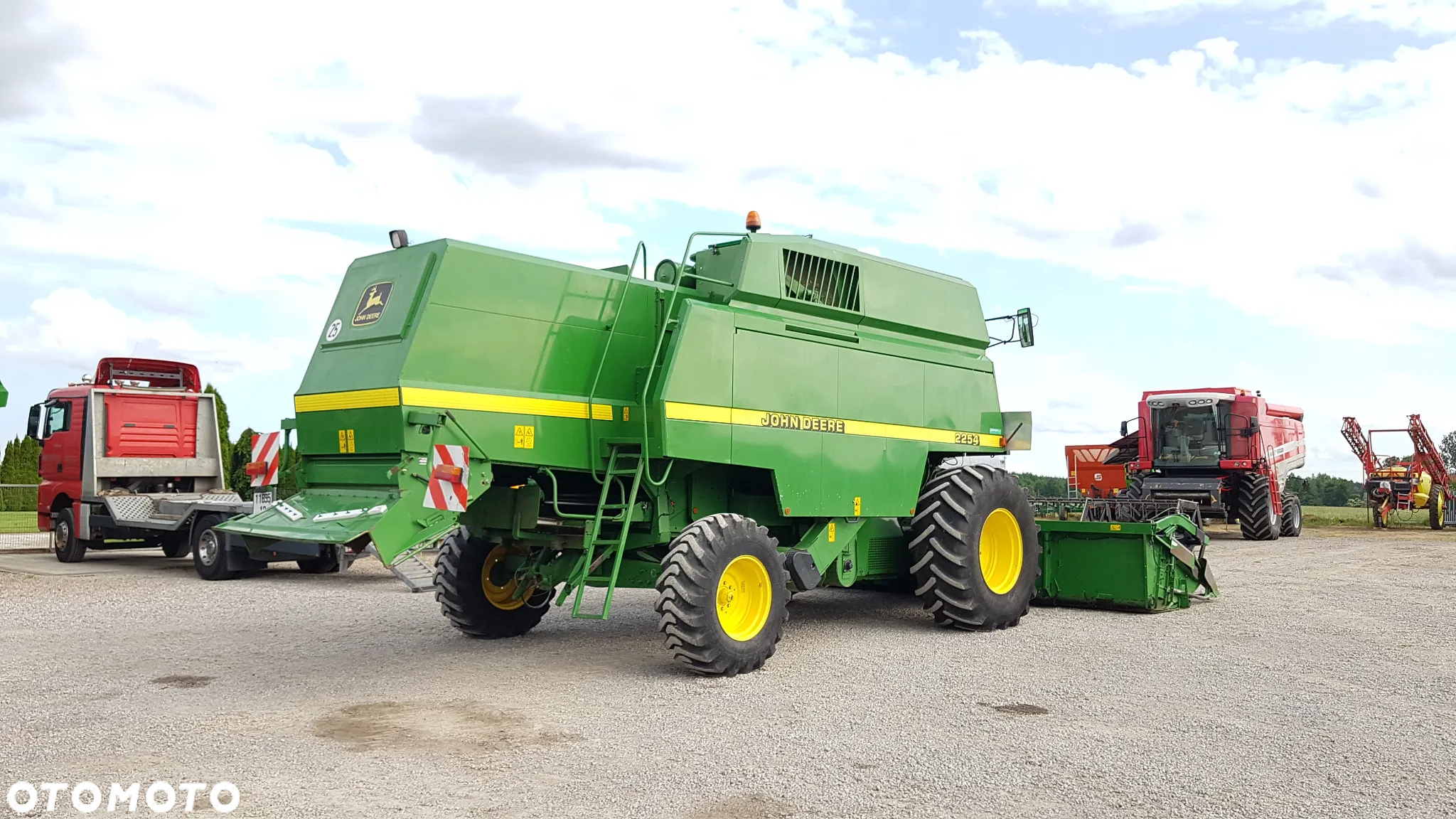 John Deere 2254 - 11