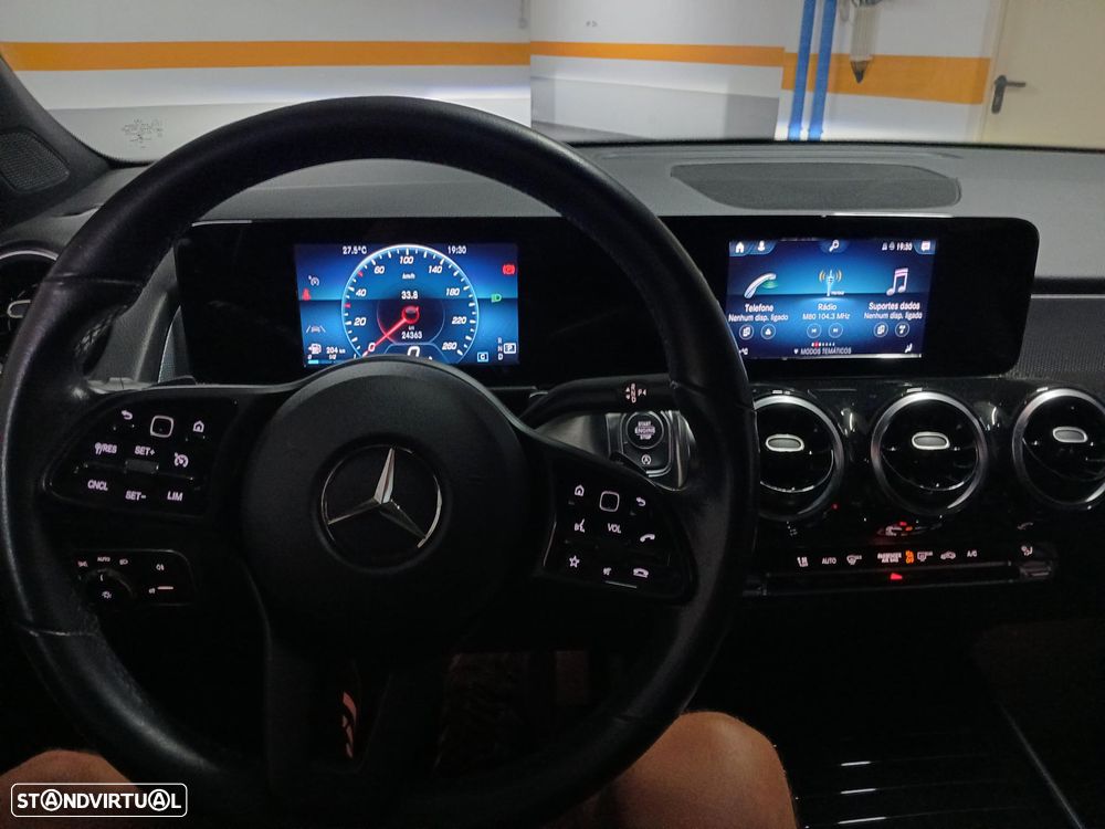 Mercedes-Benz GLB 180 - 12