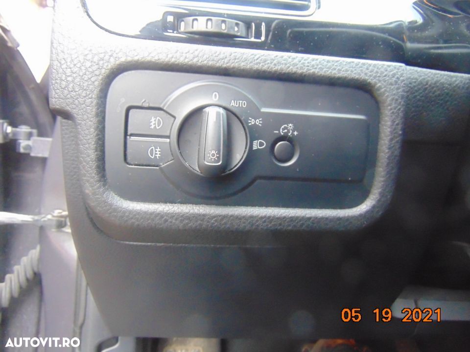 Bloc lumini VW Touareg 7p dupa 2010 dezmembrez touareg 3.0 cas - 1
