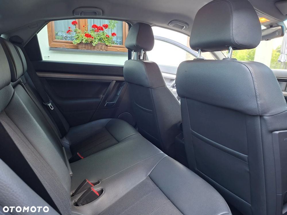 Opel Vectra 1.9 CDTI - 11