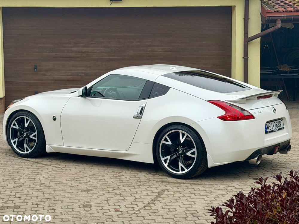 Nissan 370 Z Black Edition - 14