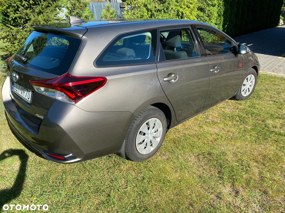 Toyota Auris 1.33 VVT-i Comfort - 4