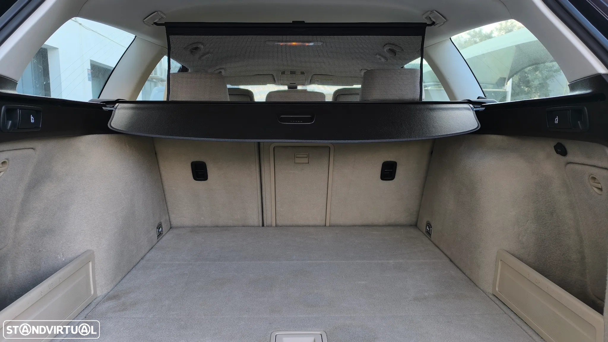 VW Passat Variant 2.0 TDi Edition Con.BM - 27