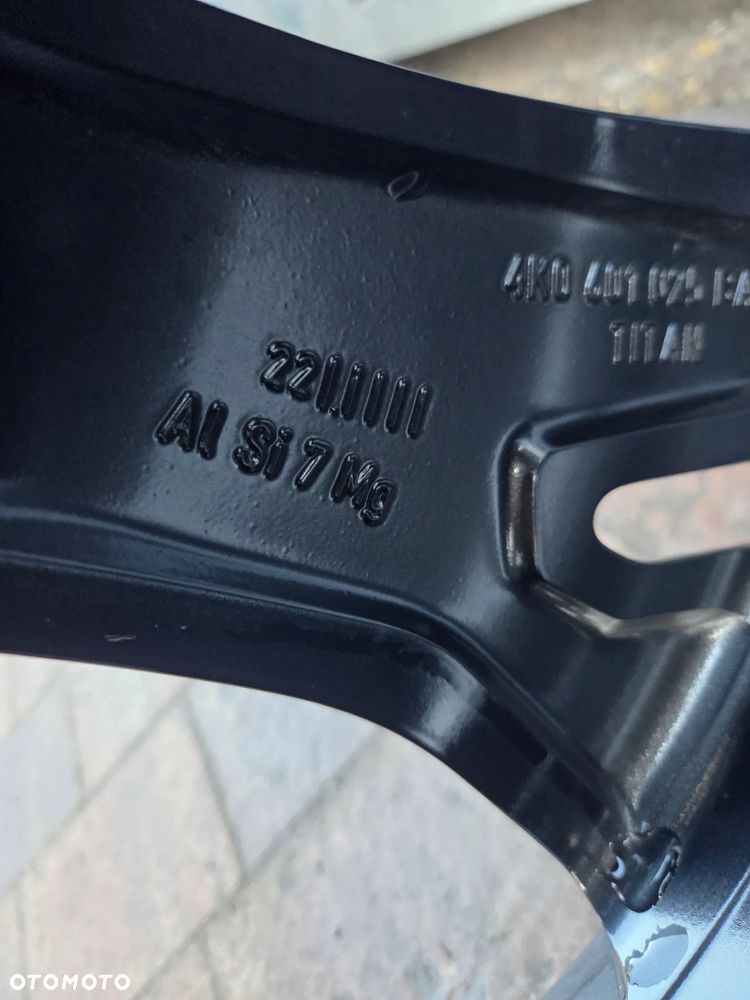 OE Audi RS6 RS7 C8 4K Koła felgi 22" z oponami Pirelli 285/30 R22 kute jak nowe - 24