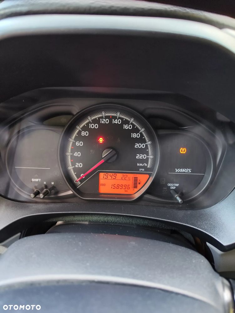 Toyota Yaris 1.4 D-4D Life EU6 - 8