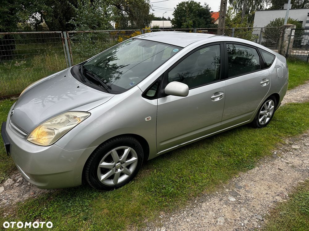 Toyota Prius 1.5 VVT-i Sol (nav) - 3