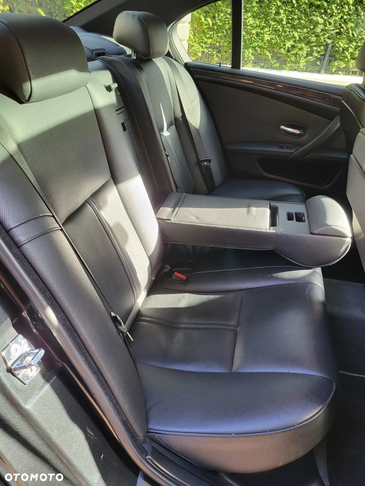 BMW Seria 5 530i xDrive Edition Exclusive - 28