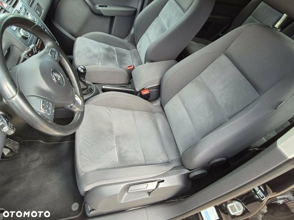 Volkswagen Touran 2.0 TDI DPF Highline - 25