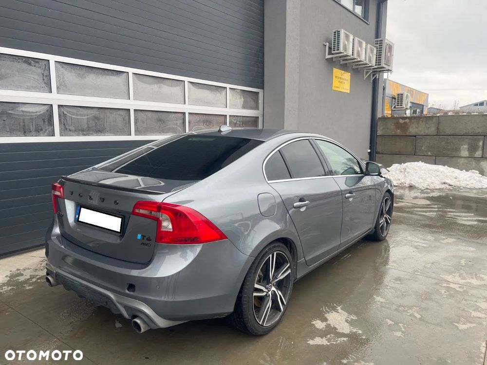 Volvo S60 T6 AWD Geartronic Momentum - 1