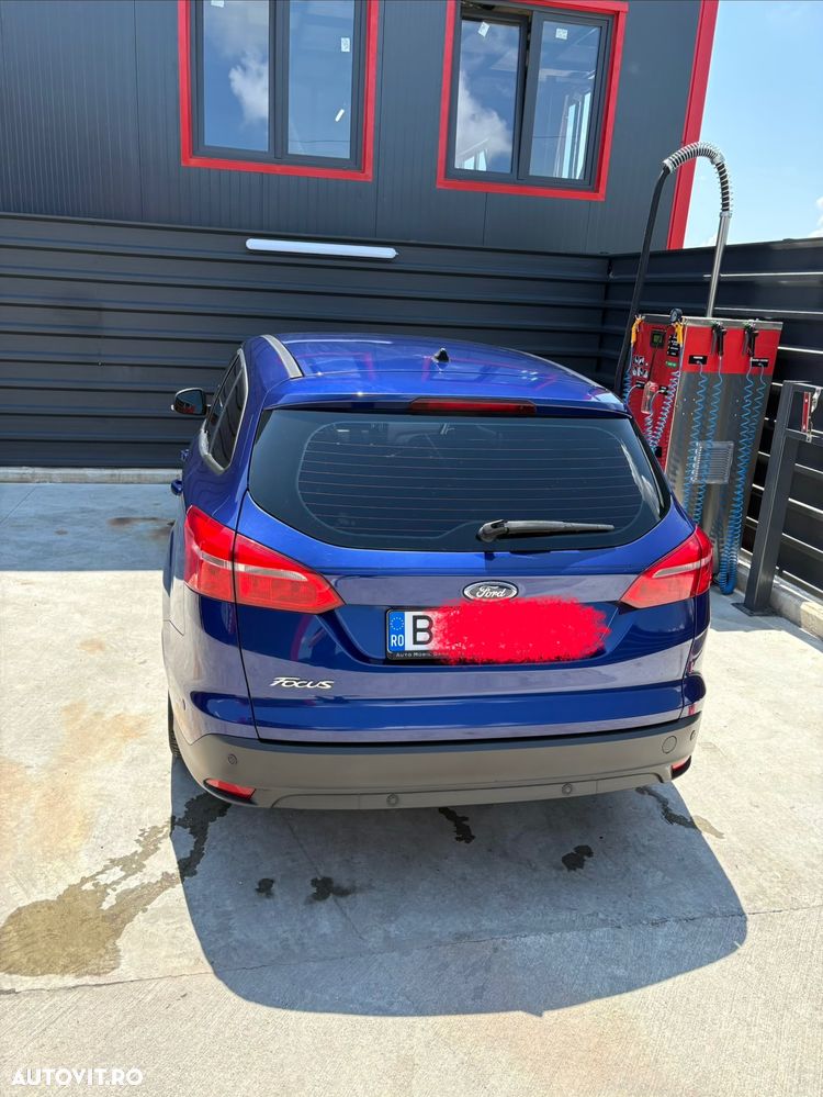 Ford Focus 1.6 TDCI DPF Titanium - 2