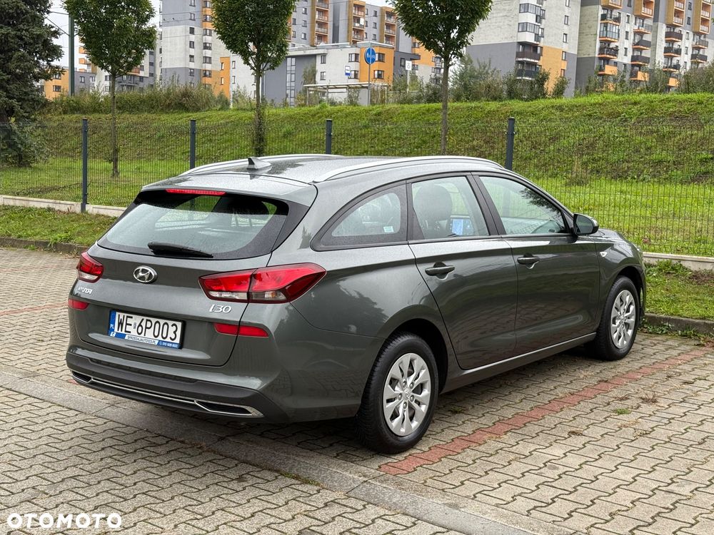 Hyundai i30 1.5 DPI Classic + - 4