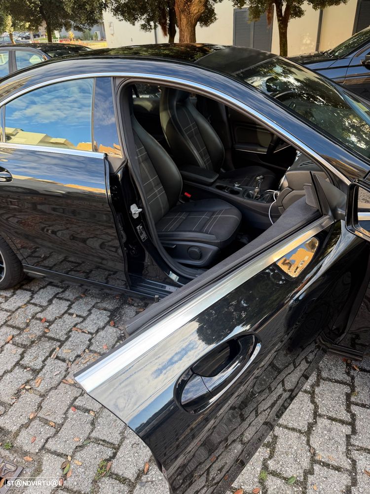 Mercedes-Benz CLA 180 Standard - 12