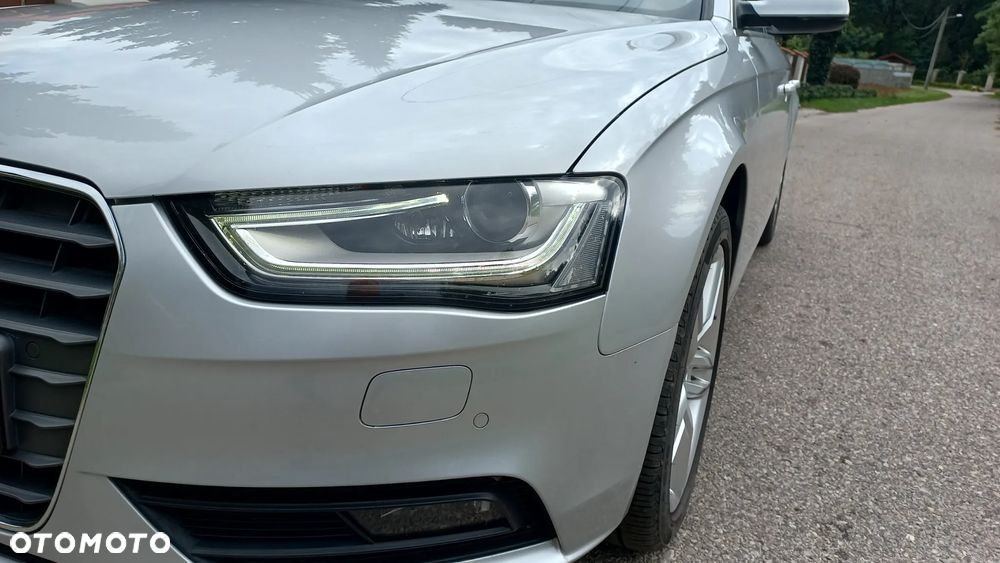 Audi A4 Limousine 1.8 TFSI Ambiente - 12