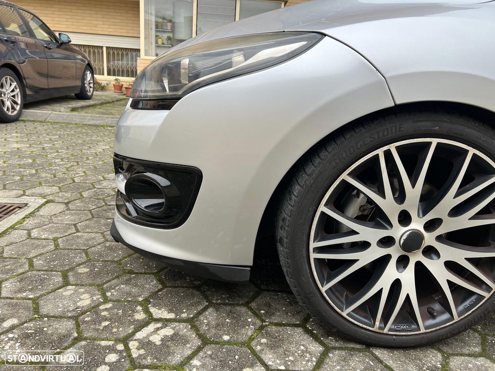 Renault Mégane Sport Tourer ENERGY dCi 110 Start & Stopp Bose Edition - 2