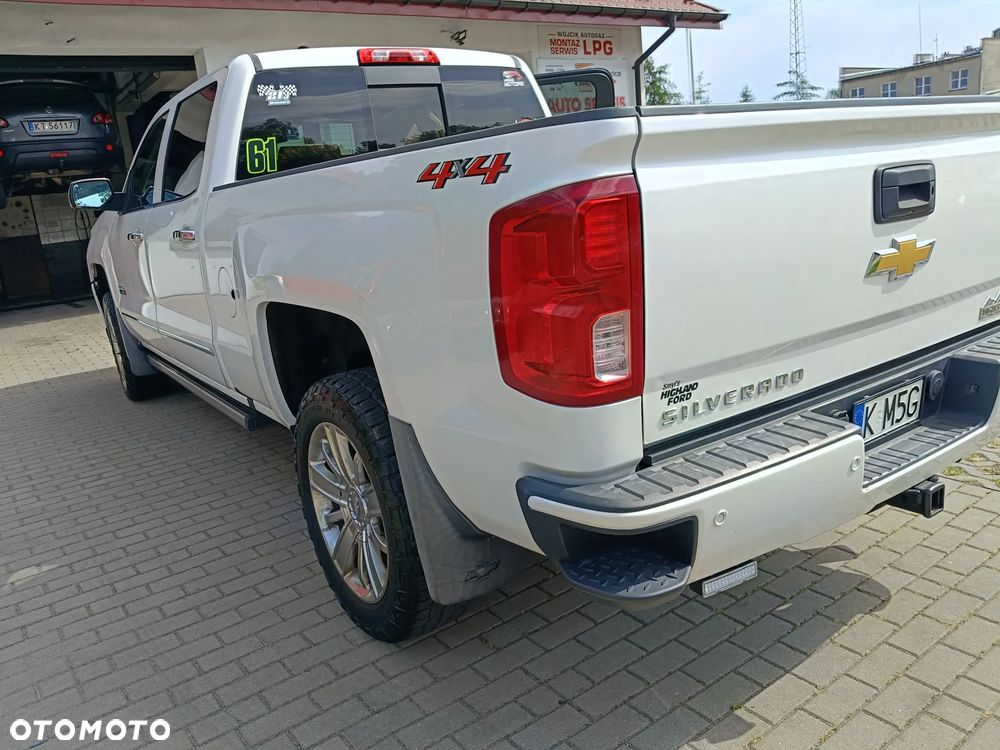Chevrolet Silverado - 4