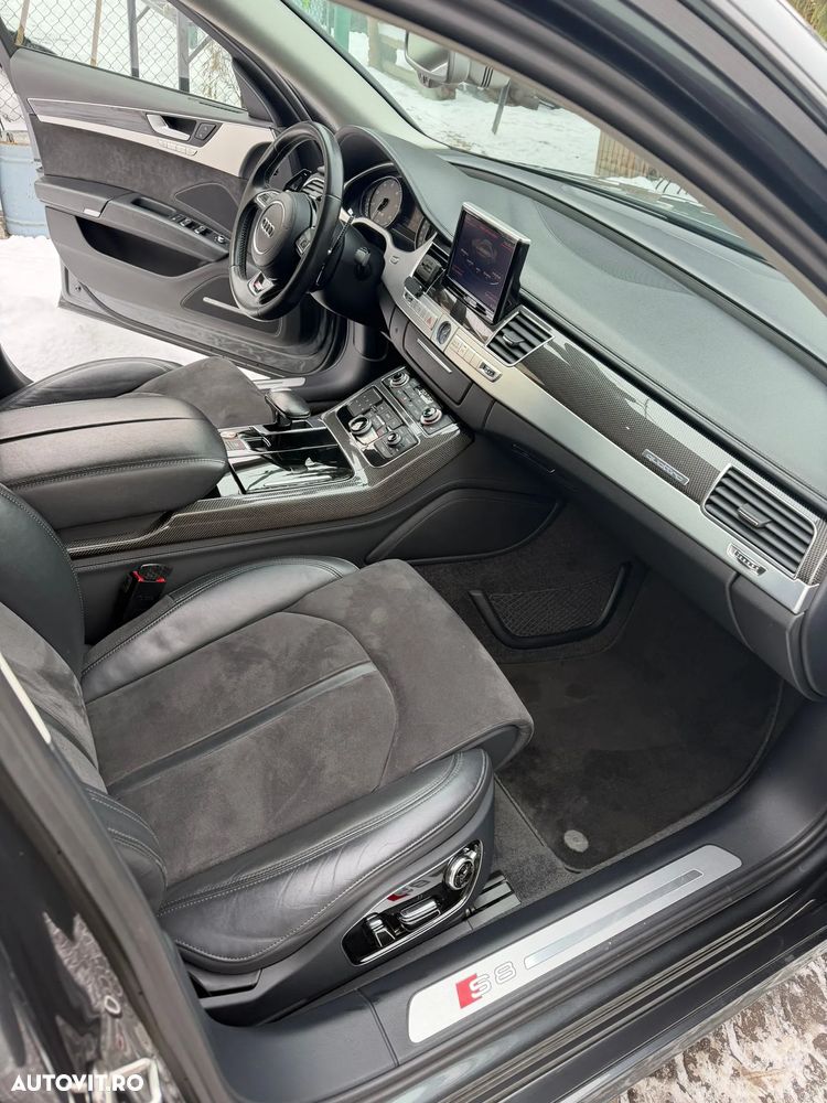 Audi S8 4.0 TFSI quattro Tiptronic - 32