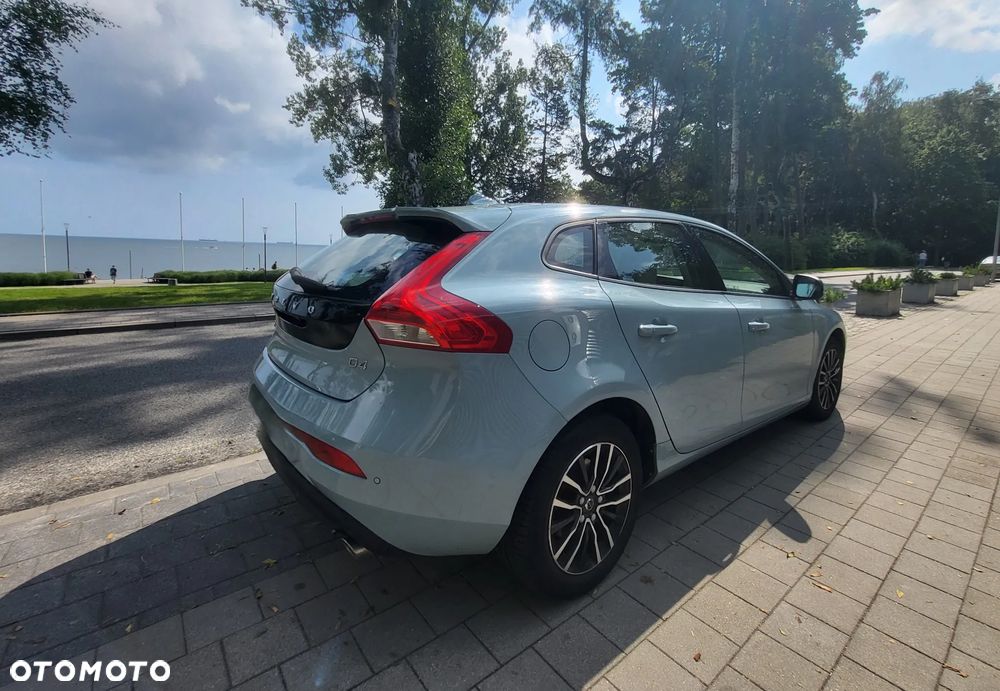 Volvo V40 D4 Drive-E Inscription - 9