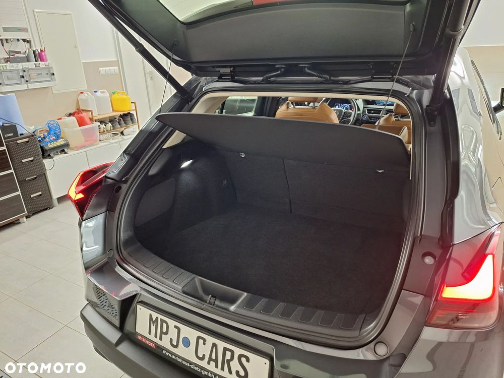 Lexus UX 300e Executive Line - 26