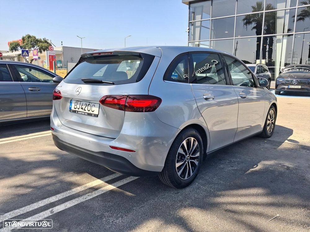 Mercedes-Benz B 180 d - 5