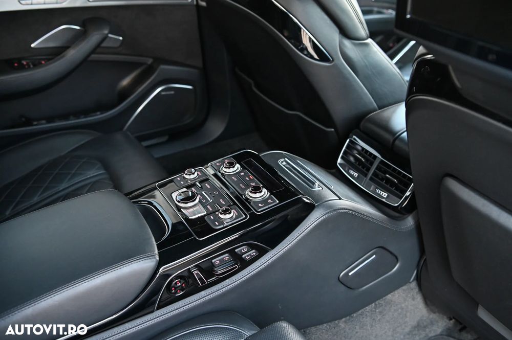 Audi A8 4.2 TDI DPF (clean diesel) quattro tiptronic Lang - 21