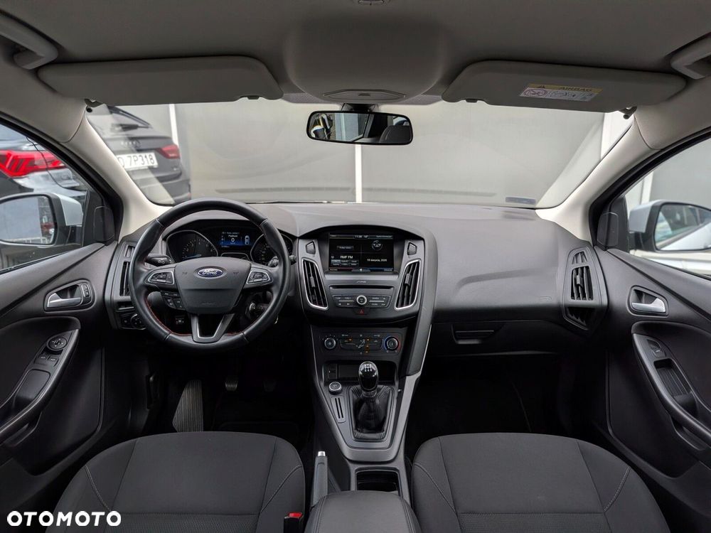 Ford Focus 1.6 Platinium X - 15
