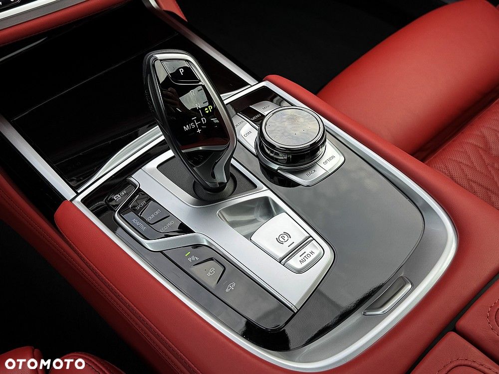 BMW Seria 7 750Ld xDrive sport - 36
