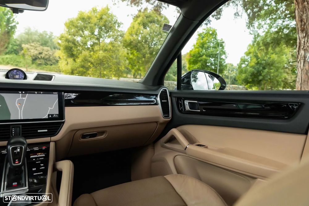 Porsche Cayenne E-Hybrid - 41