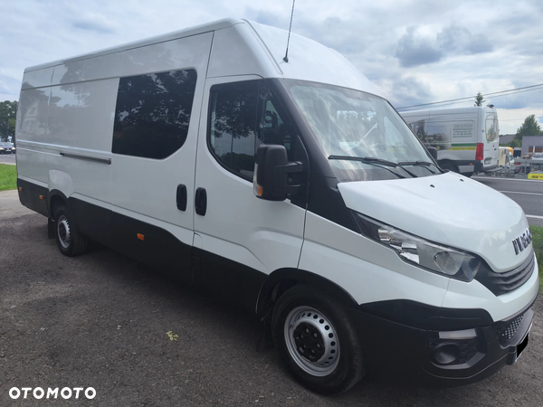Iveco Daily 35S14 maxi brygadówka 7 osób