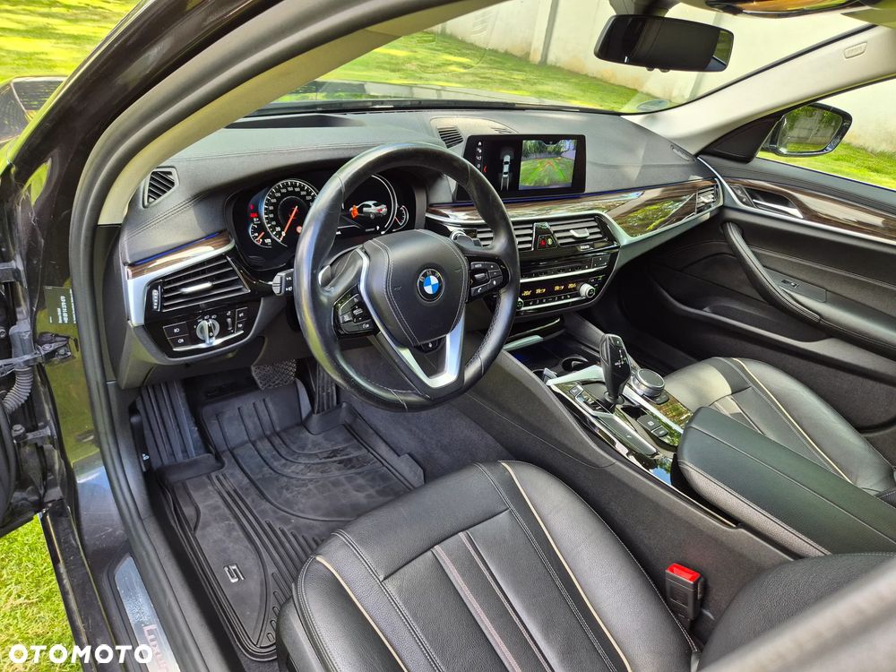 BMW Seria 5 520d xDrive Luxury Line - 8
