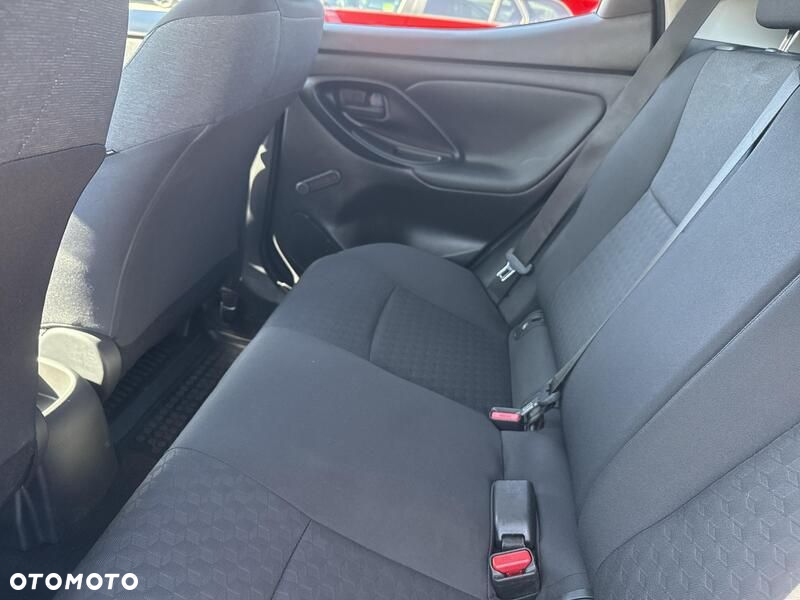 Toyota Yaris - 19