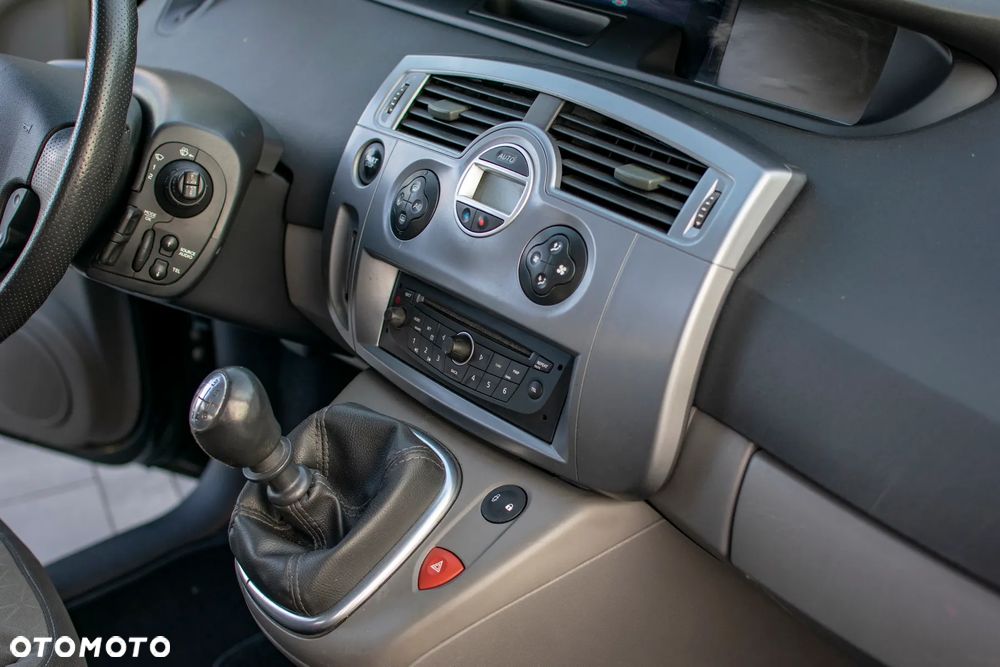 Renault Scenic - 38