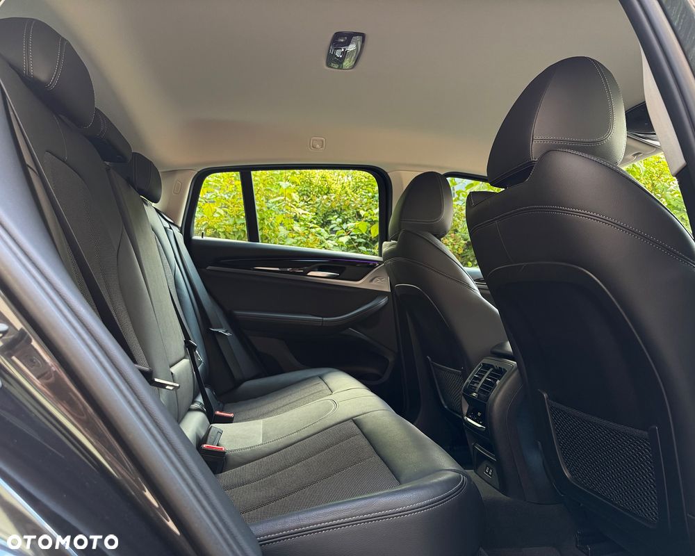 BMW X4 xDrive20d xLine sport - 12